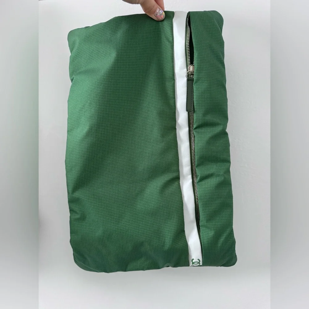 CHANEL Green Quilted Backpack - Picture 10 of 14